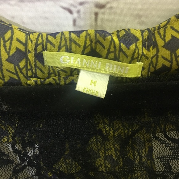 Gianni Bini Hi Low Lace Panel T-Back Blouse Size Medium - Picture 7 of 8
